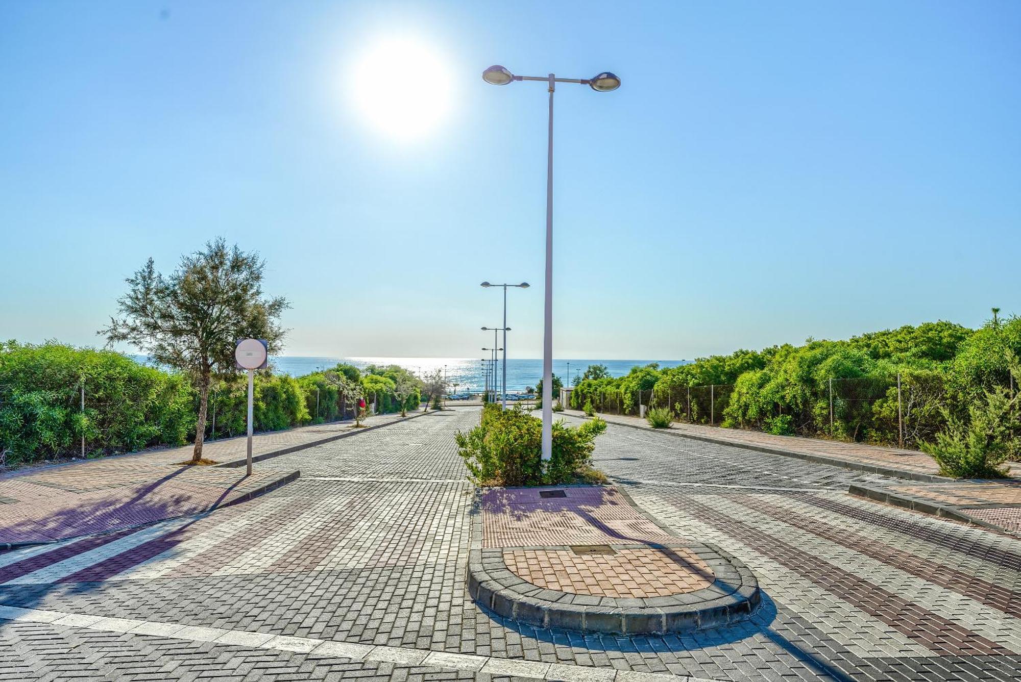 Sunny Apartments In La Mata, Azul Beach 2 Торевиеха Екстериор снимка
